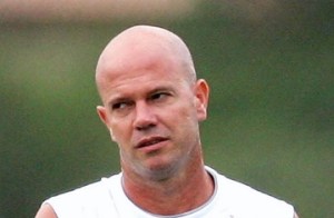 08d84a75-fb99-39aa-a96a-0839513d9146