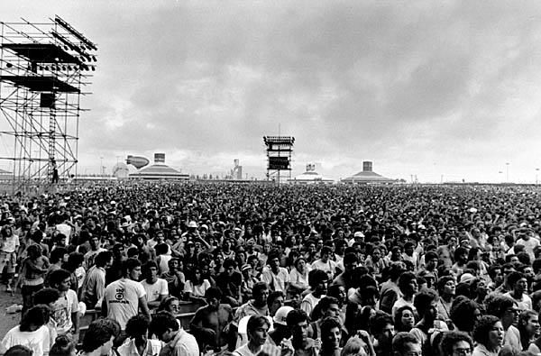 165052_10151237028301172_1039165872_n