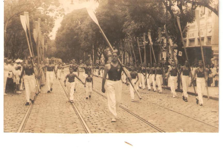 271496_241347532653983_1637905249_o