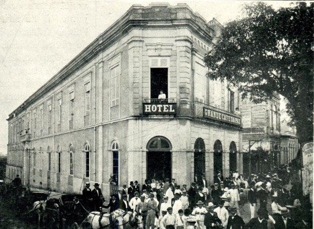 549154_588002781218118_136371734_n