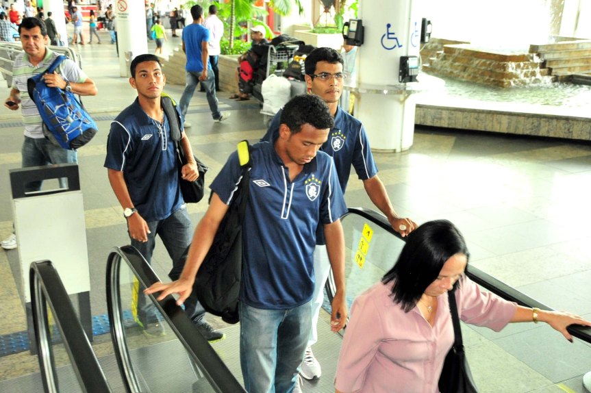 Remo Embarque para o Rio-Mario Quadros