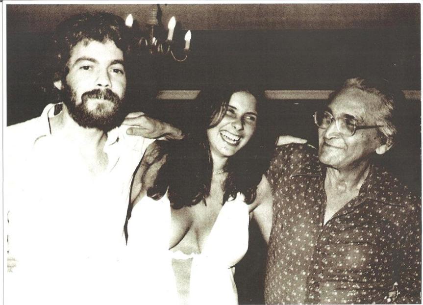 375487_247892715278164_343356941_n