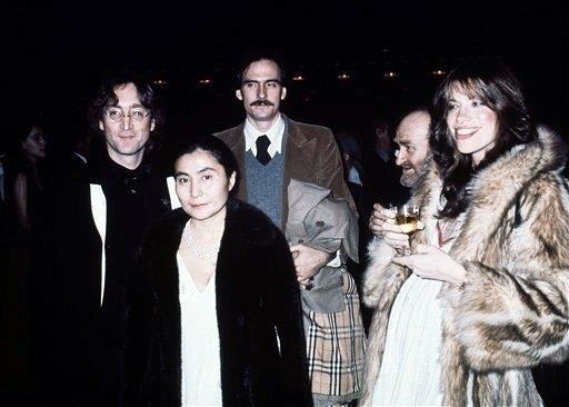 922806_456378231117335_939511930_n