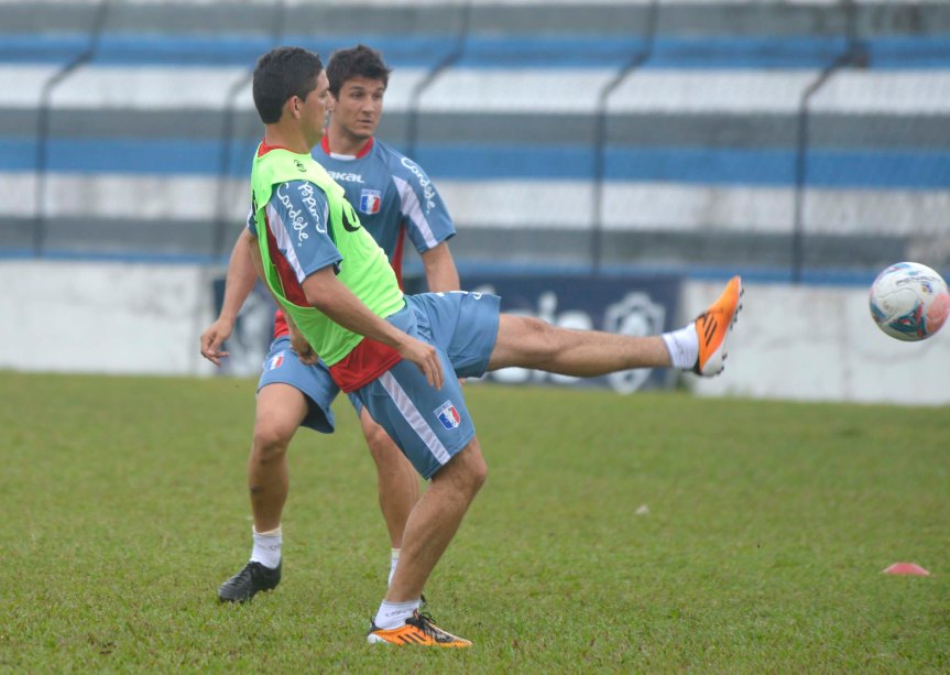 Guaratingueta Pedro Paulo ex-remo-MQuadros