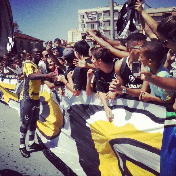 1240404_516522221761374_161883303_n