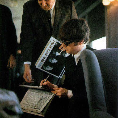 563390_586705038035661_877074302_n