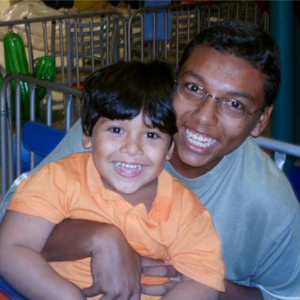 942697_695494483811102_1725065125_n