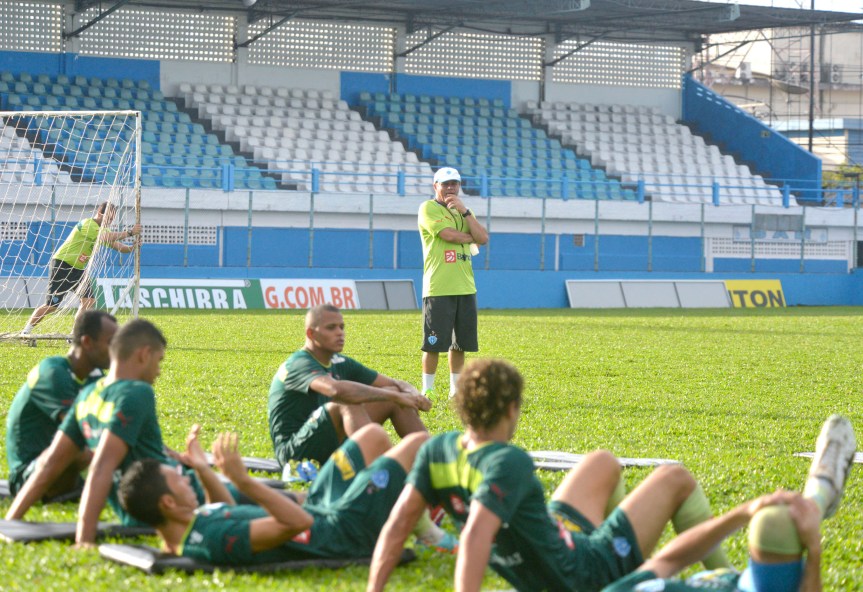 PSC Artuzinho e jogadores-Mario Quadros