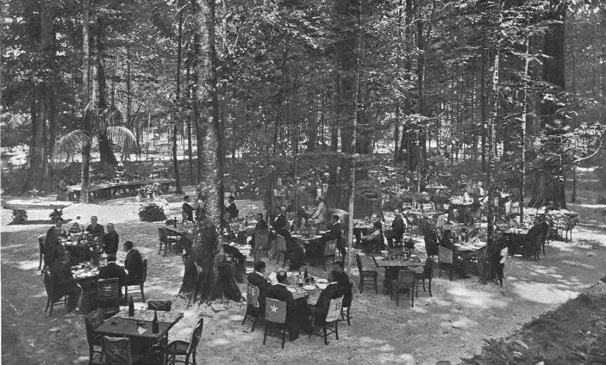 1385589_417621745026560_1419943766_n