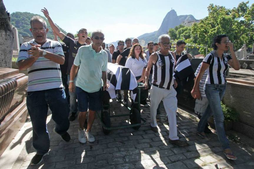 1451459_561499933930269_1442965317_n