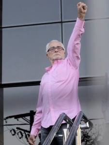 555050_10201562783325618_860550788_n