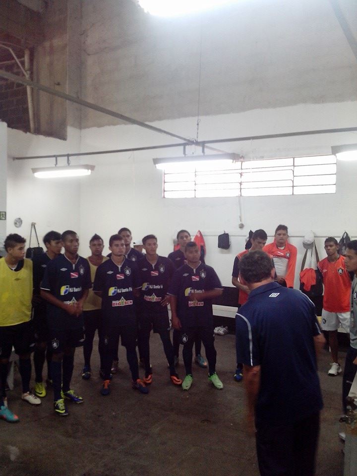 1507856_679965172024936_273491402_n