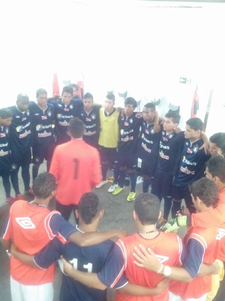 1551615_679965015358285_865011162_n