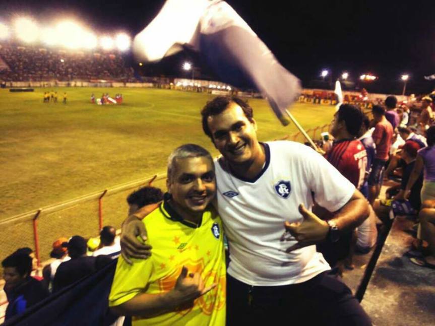 1001364_648992878491902_177257813_n