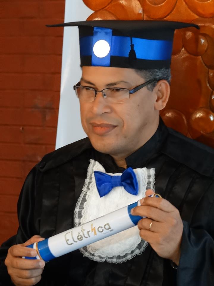 1654081_607738739309666_1604263017_n