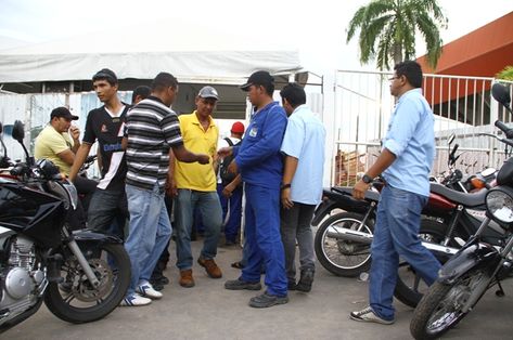 Cambistas-operarios-negociarem-ingressos-revendidos_ACRIMA20140308_0009_23