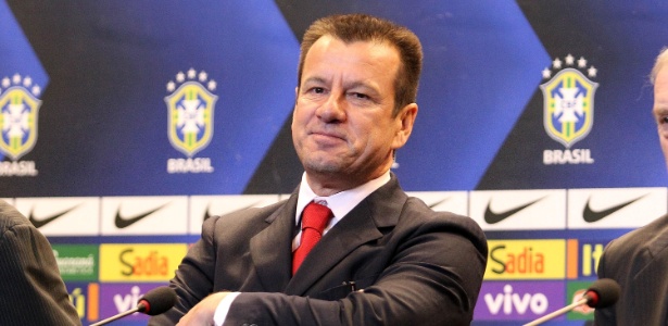 dunga-reassume-o-cargo-de-tecnico-da-selecao-brasileira-apos-quatro-anos-1406038363227_615x300