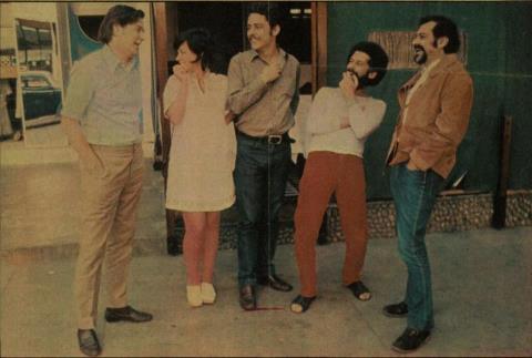 546611_417642171605537_145713179_n