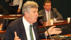 candidato-racista-do-ano