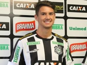 Everaldo-Marco-Antonio-Luiz-HenriqueFigueirense_LANIMA20140417_0134_51