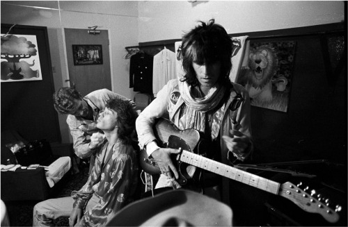 tumblr_me76ulD3Xp1rufro7o1_500