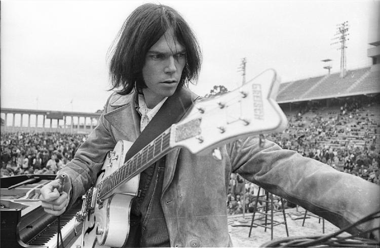 Neil-Young-CSNY-