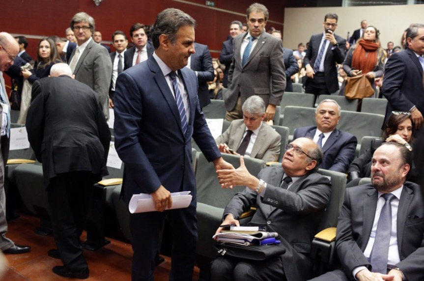 AP_371089008128-1000x663