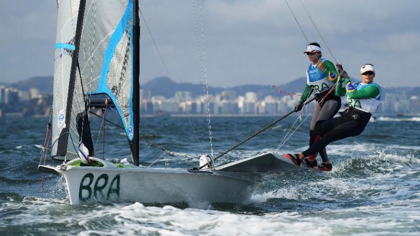 martine-e-kahena-conquistaram-medalha-de-ouro-nesta-quinta-feira-1471546084133_v2_900x506