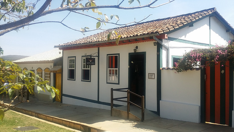 4c877a_a982ec9af7d944309624c9cfead21d07-mv2_d_3264_1836_s_2