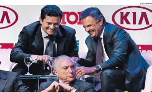 sergio-moro-aecio-neves-michel-temer-foto-premiacao-revista-istoe-1024x616-600x361