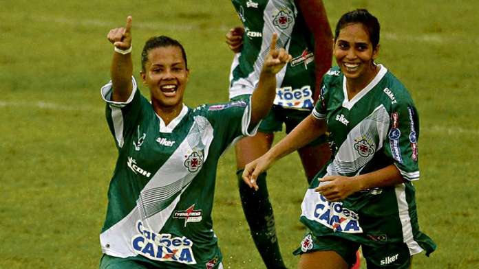 destaque-417722-bola2-naty-mixto-0x5-tuna-696x392