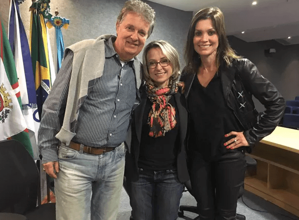 captura-de-tela-2017-10-03-axxs-12.26.31