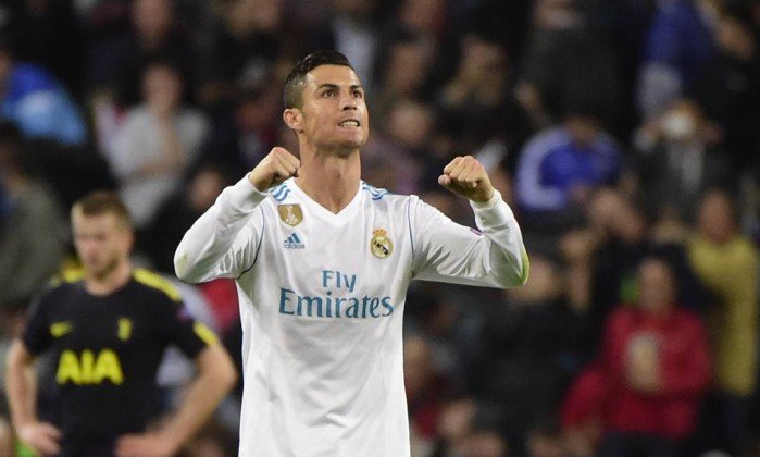 x72589634_FILES-This-file-photo-taken-on-October-17-2017-shows-Real-Madrid27s-Portuguese-forward-C.jpg.pagespeed.ic.ckEzEehqPU