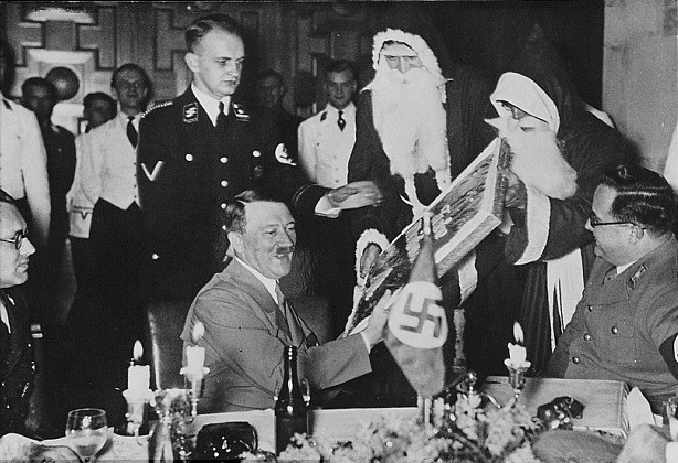 christmas-hitler-2
