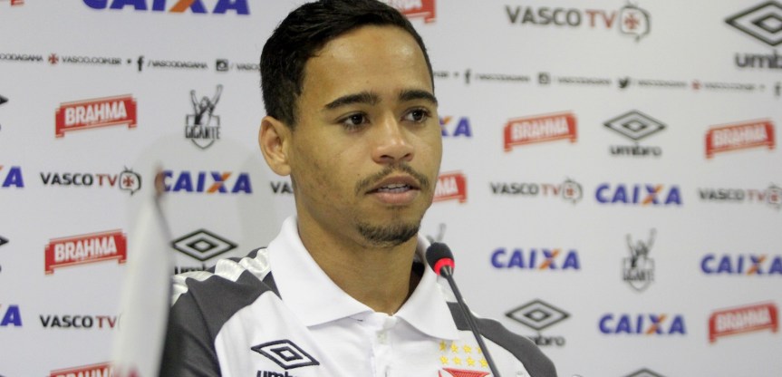 20170328-200259-1-yago-pikachu