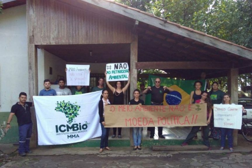 servidores-manchete-1024x683-900x600