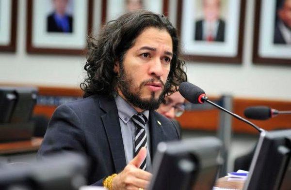 20161128-jean-2-600x393