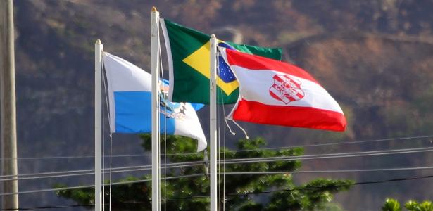 bangu-bandeira-rio-de-janeiro-brasil-1549917669704_v2_615x300