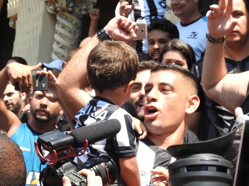 903708a8-000c-483d-98ae-8d86806f612f