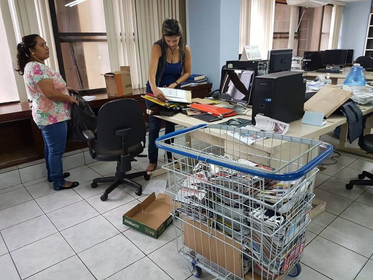 fim-da-sucursal-da-istoe-em-brasilia-suely-melo-rudolfo-lago-768x576