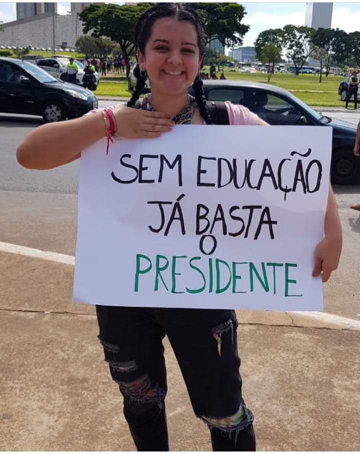 d6e27473-a291-4323-b50b-555a8ee28346