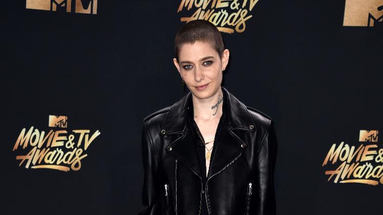 asia-kate-dillon-de-billions-primeira-pessoa-nao-binaria-a-interpretar-um-personagem-sem-identidade-de-genero-na-tv-americana-1494272560415_v2_750x421