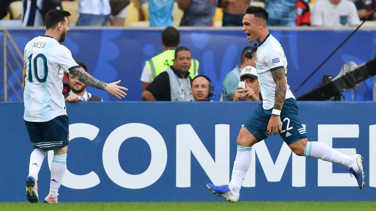lautaro-martinez-comemora-gol-da-argentina-com-messi-1561750511623_v2_750x421