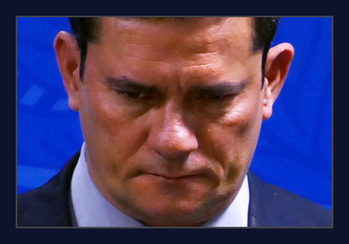 SergioMoro_Estrelas_9-696x487