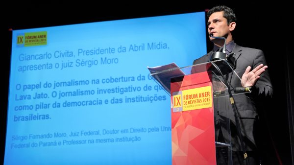 moro-editora-abril-600x337