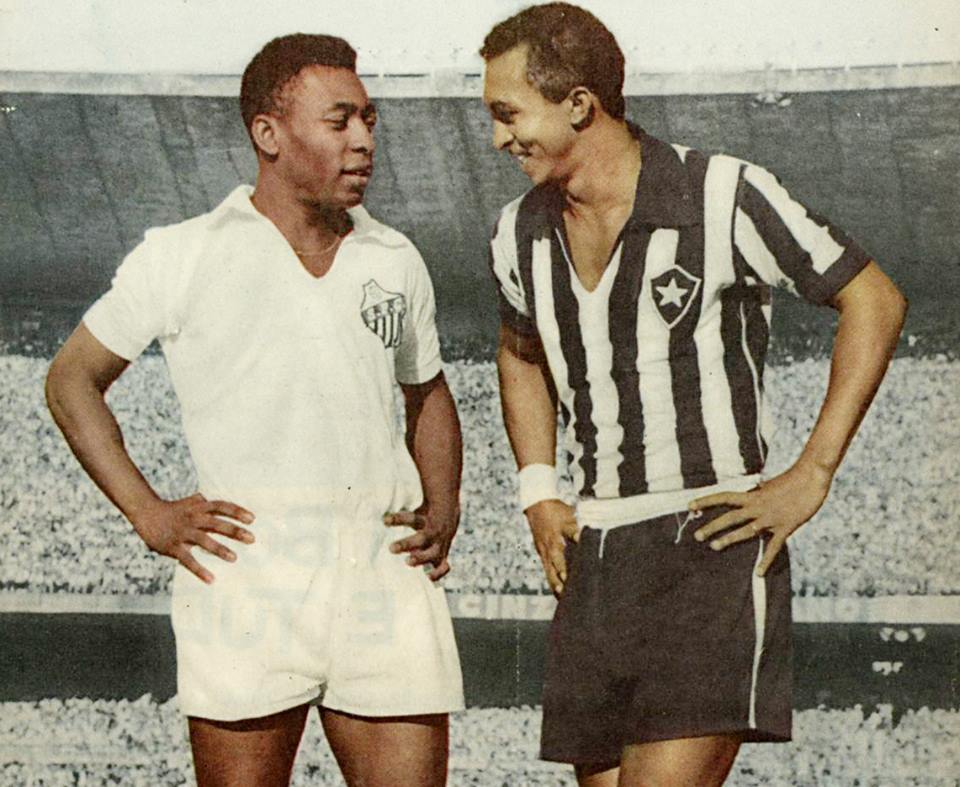 POUCOS PERCEBIAM, MAS QUARENTINHA SORRIA — Museu da Pelada